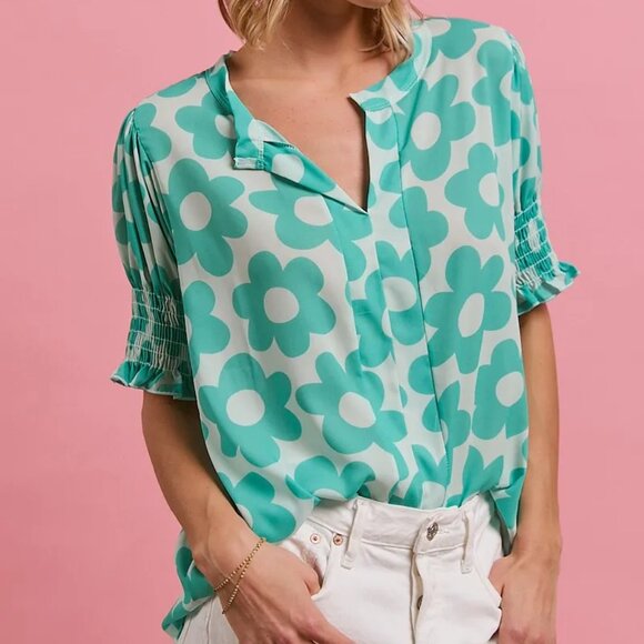 BiBi Tops - ✨NWT BiBi Flower Printed Woven Smocking Sleeves V Neck Top